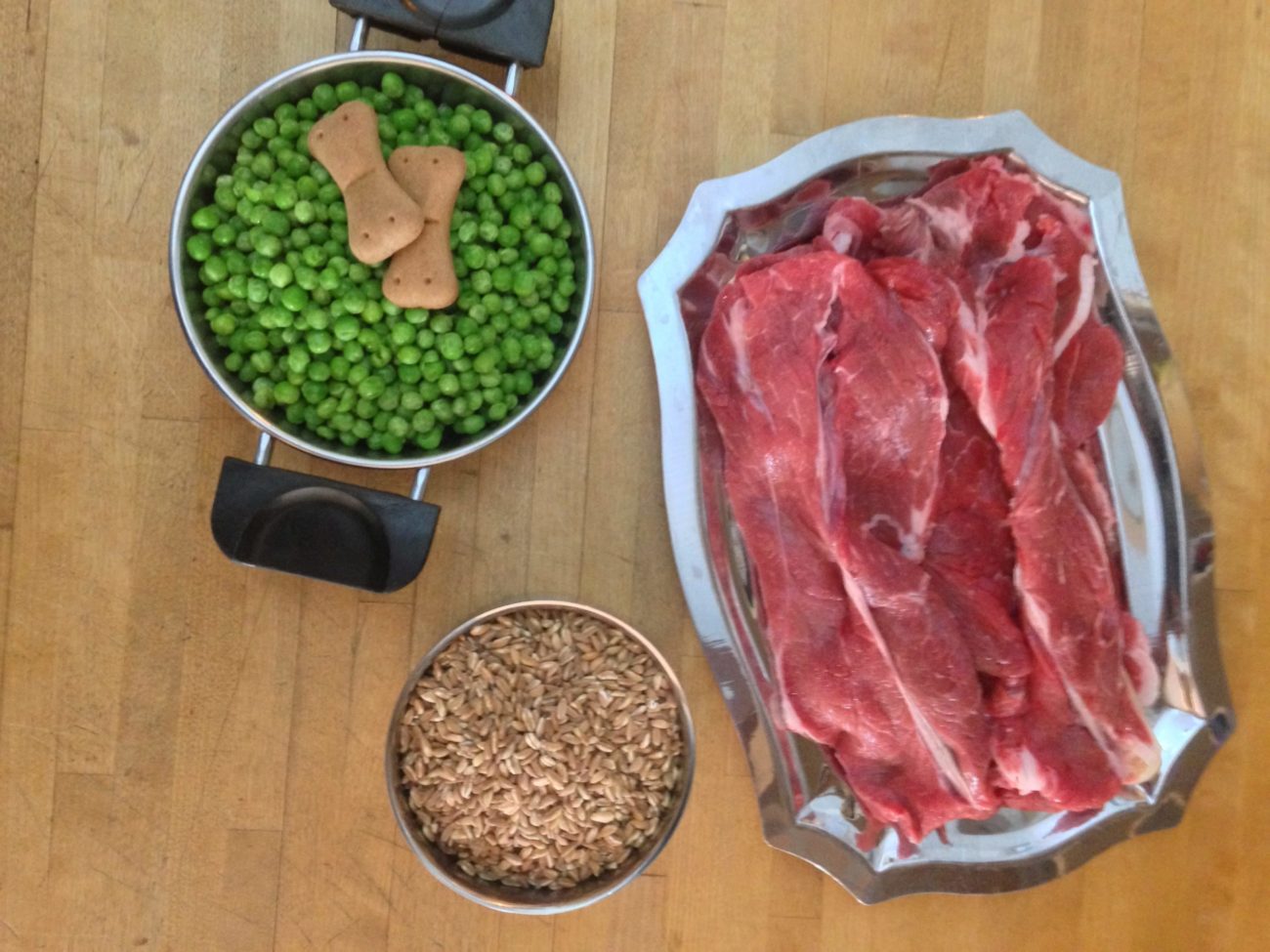 Vitellone, farro e piselli